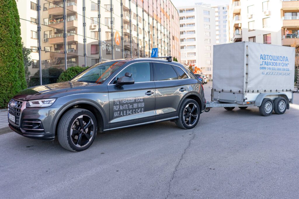 Категория B+E — лек автомобил с ремарке